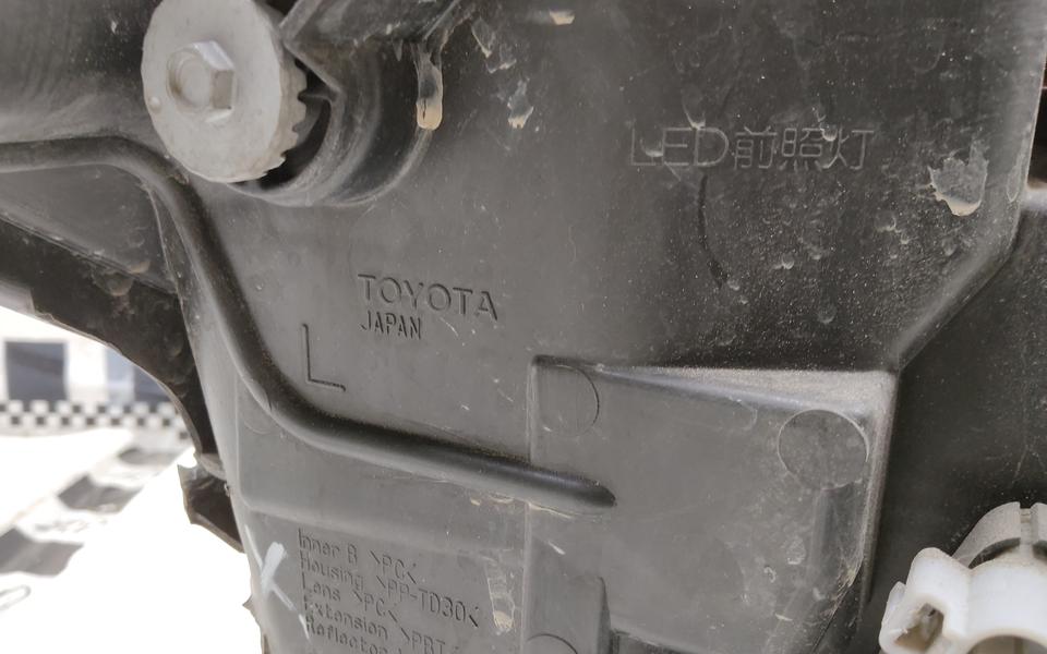 Фара передняя левая Toyota Camry V55 Restail галоген LED