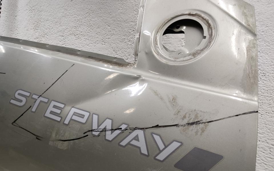 Дверь передняя правая Renault Duster 1 / Sandero 1 Stepway