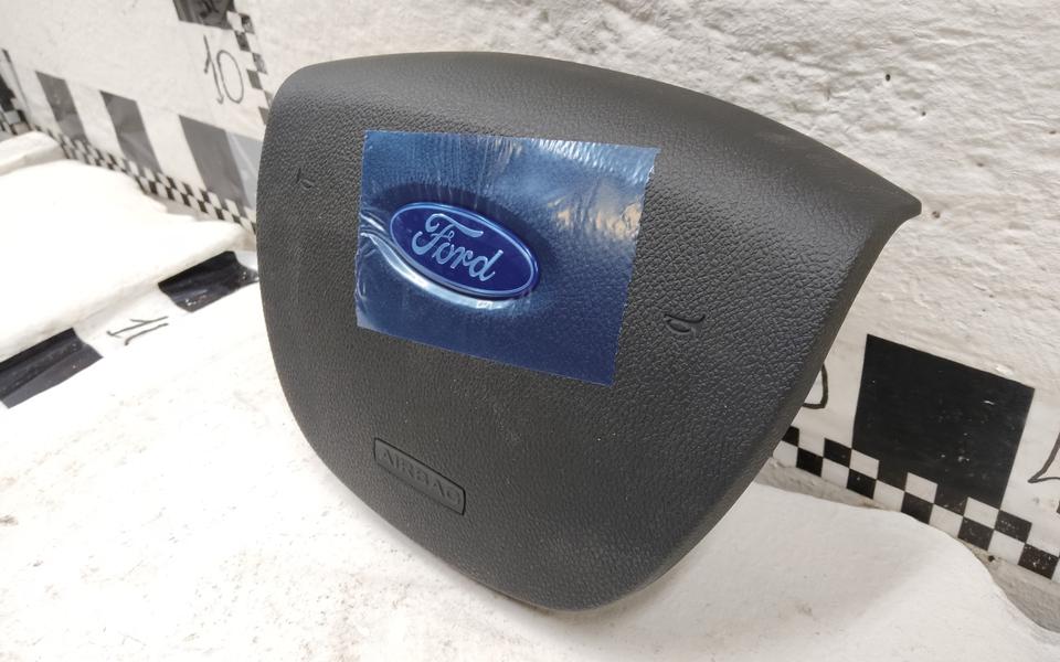 Подушка безопасности водителя " Airbag " Ford Focus 2
