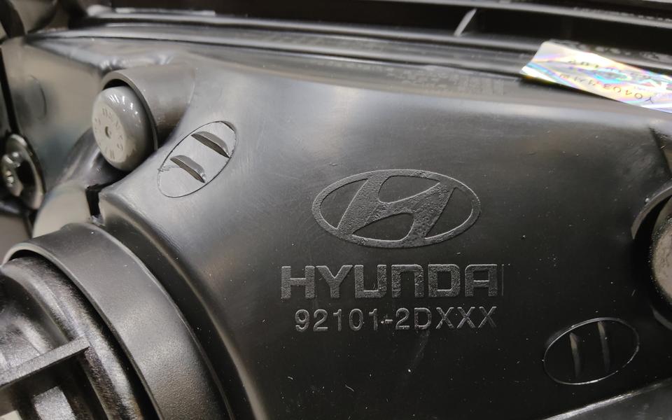 Фара передняя левая Hyundai Elantra 3 галоген