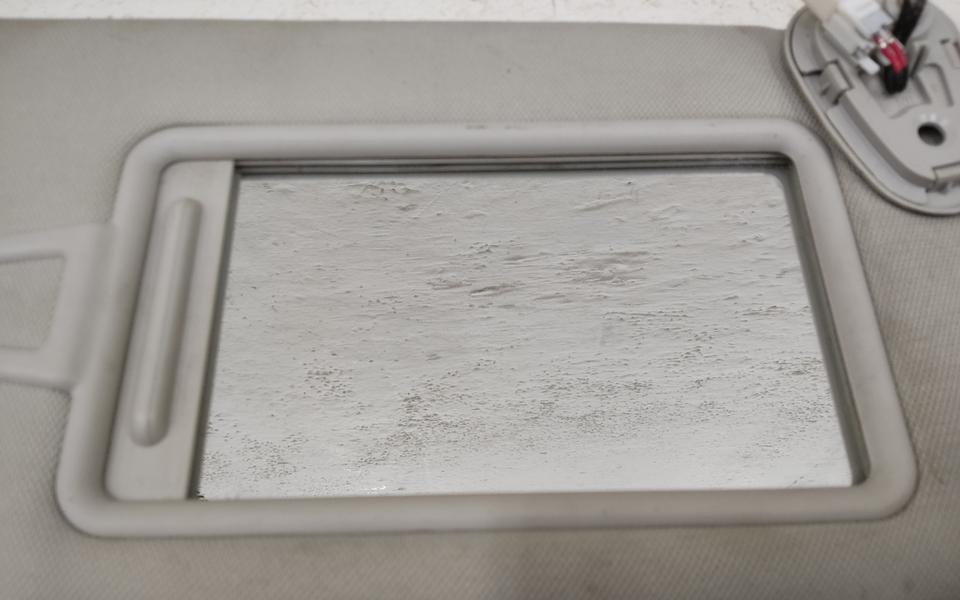 Козырек солнцезащитный правый Kia K5 3