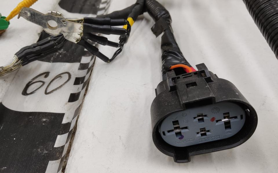 Проводка моторного отсека Kia K5 3