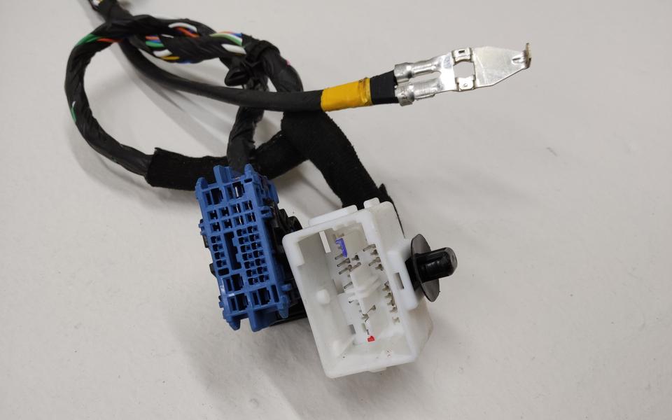 Проводка моторного отсека Kia K5 3