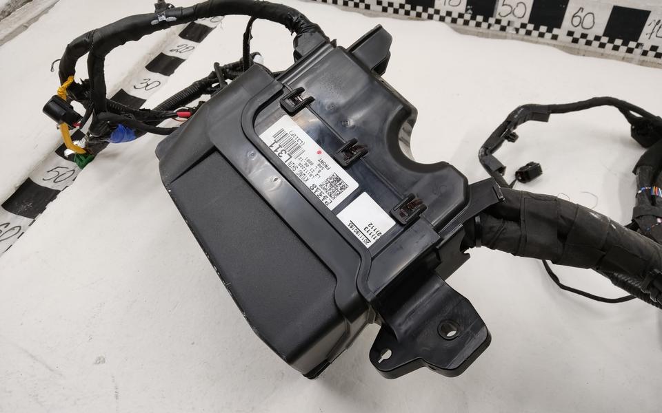 Проводка моторного отсека Kia K5 3