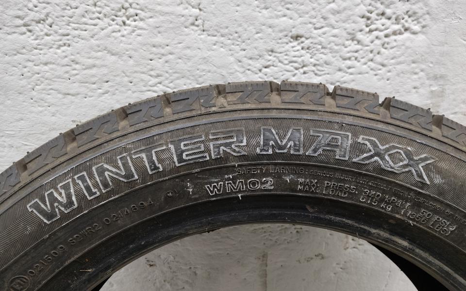 Шина зимняя не шипованная Dunlop WinterMaxx 195/55 R16 91T