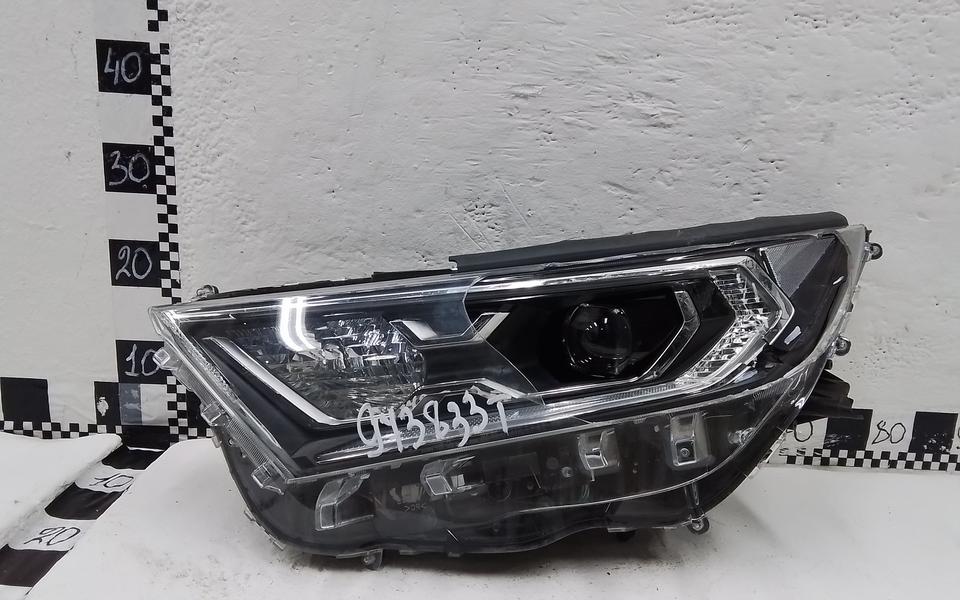 Фара передняя левая Toyota RAV4 XA50 Full LED