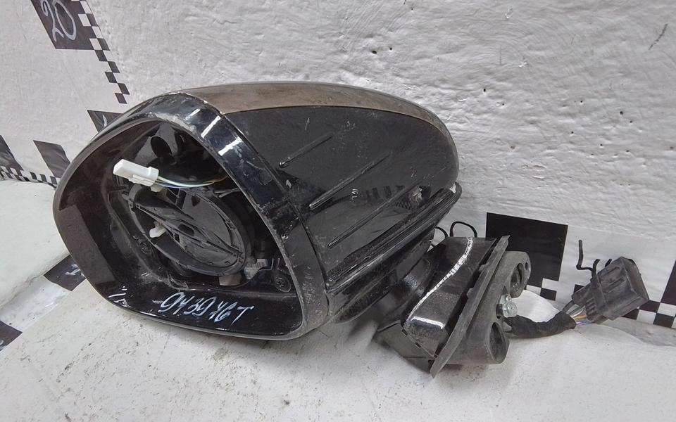 Зеркало левое Kia Stinger 1 8+1 контактов