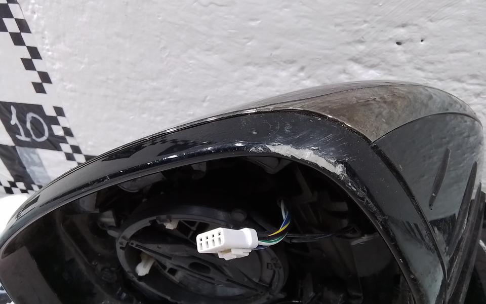 Зеркало левое Kia Stinger 1 8+1 контактов