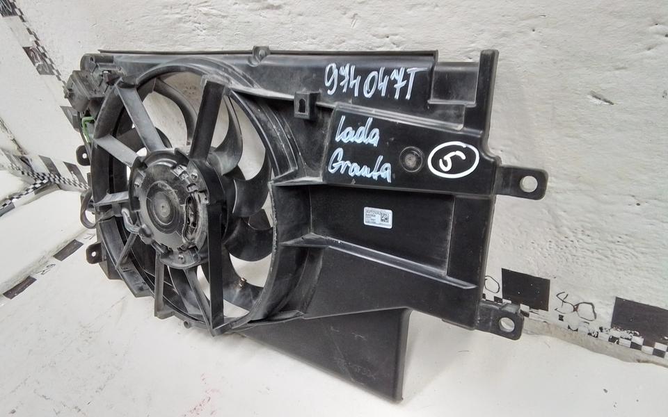 Диффузор вентилятора радиатора Lada Granta 1 с кондиционером