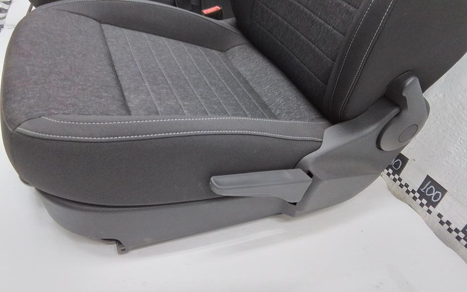 Сиденья передние Volkswagen Polo 6 с подогревом и Airbag