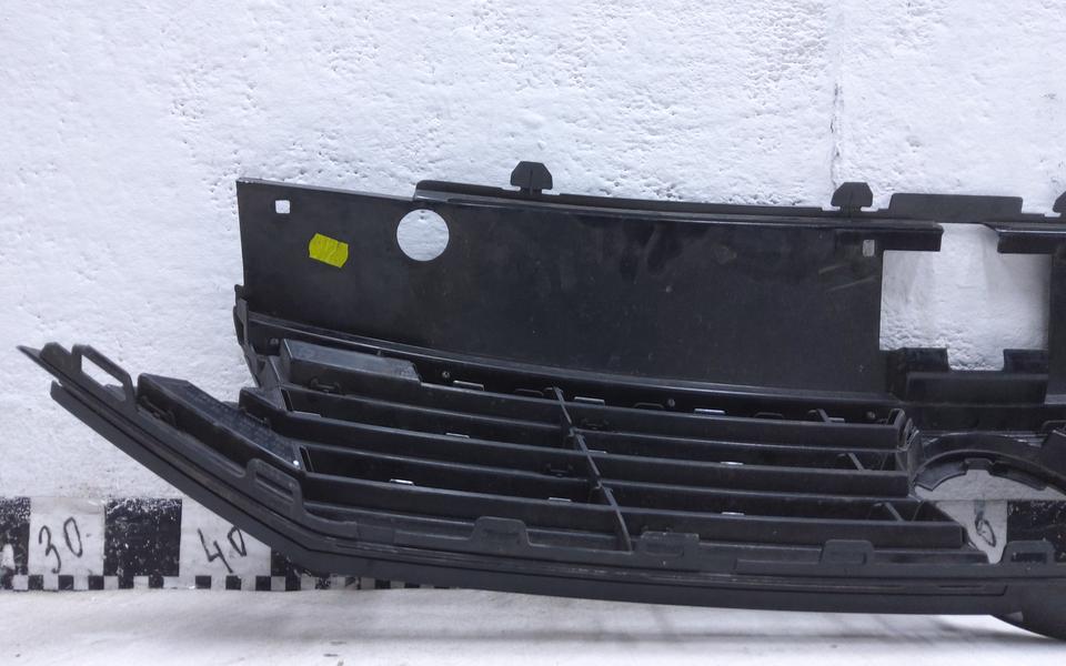 Решётка радиатора Volkswagen Passat B8