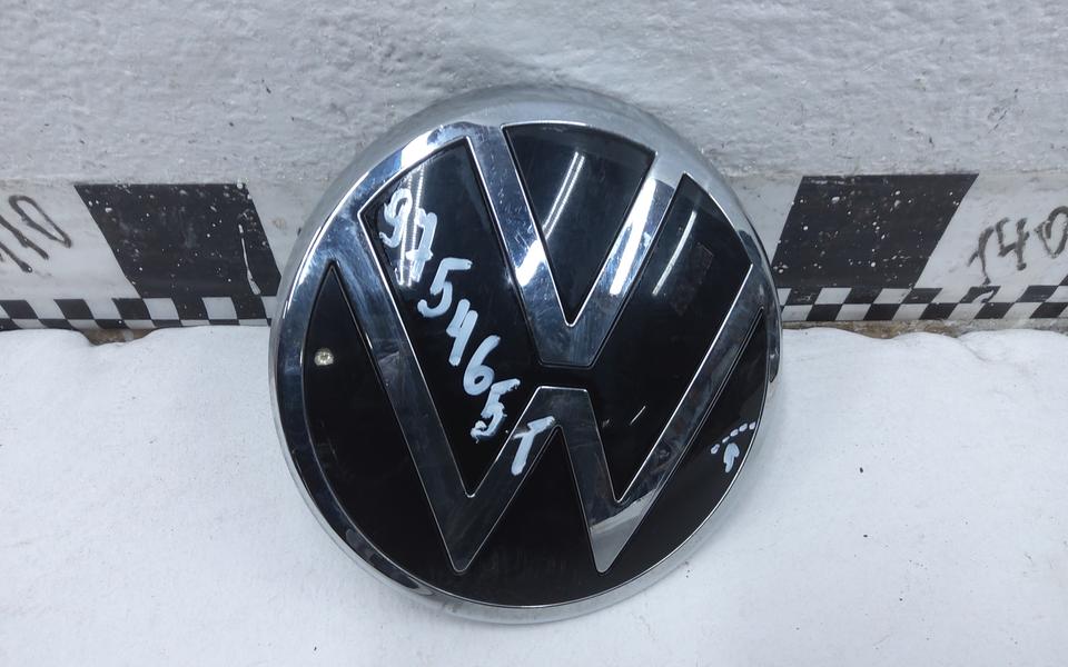 Эмблема решетки радиатора Volkswagen Polo 6