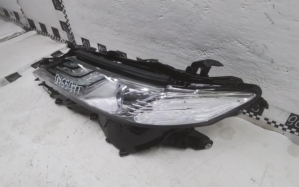 Фара передняя левая Toyota Camry V70 LED ДХО "SAT"