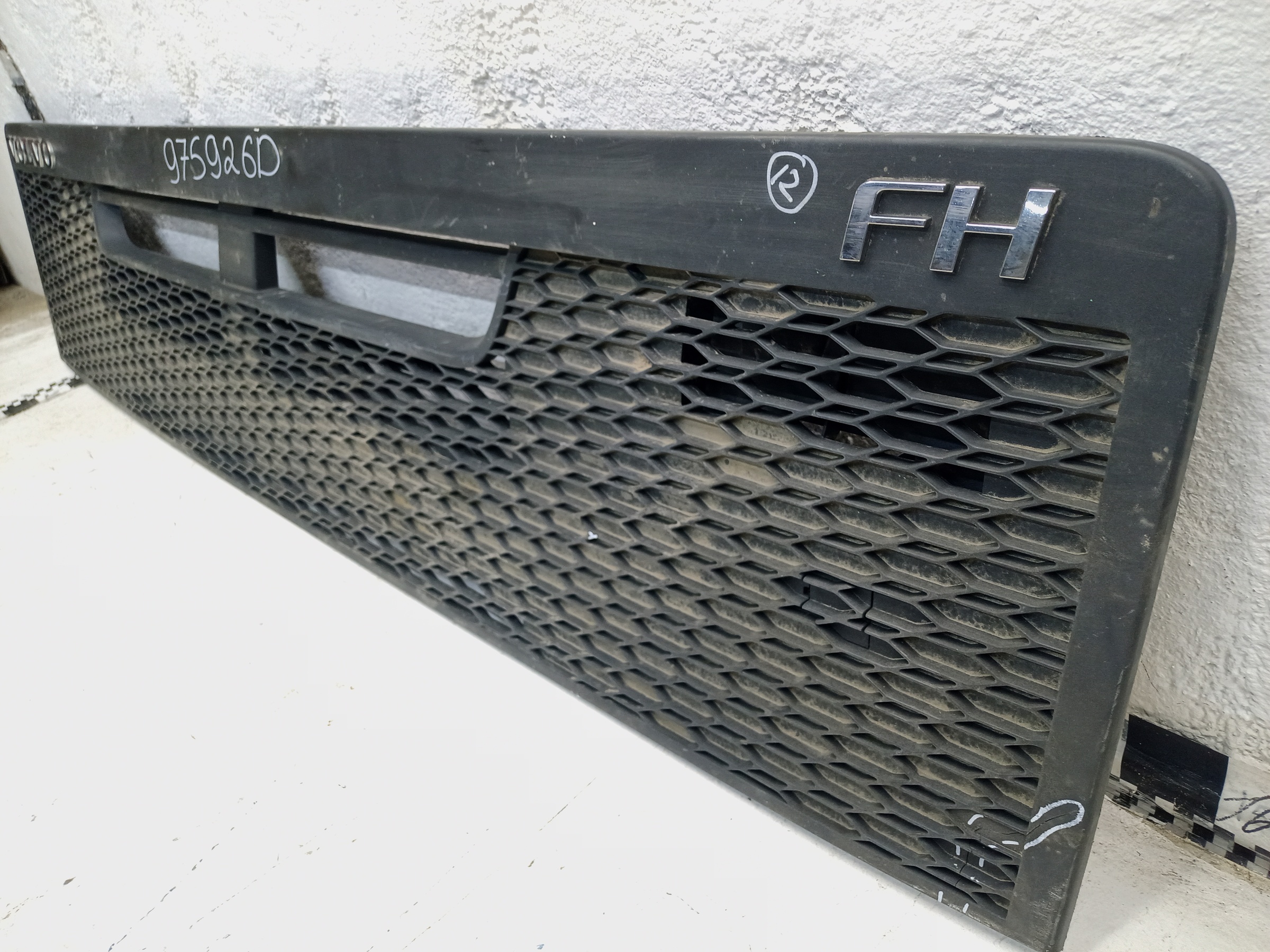 Решётка радиатора Volvo FH 4