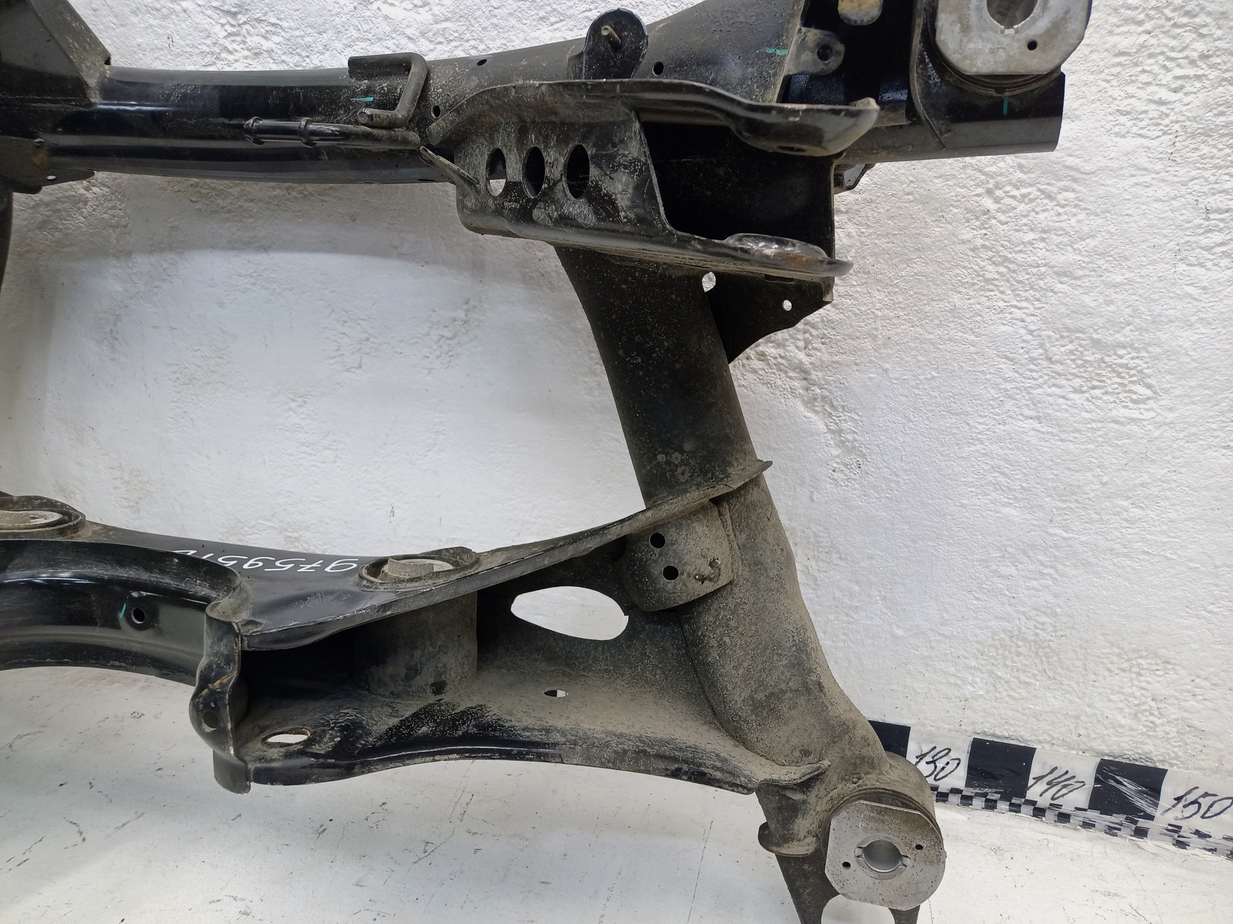 Подрамник задний Geely Monjaro