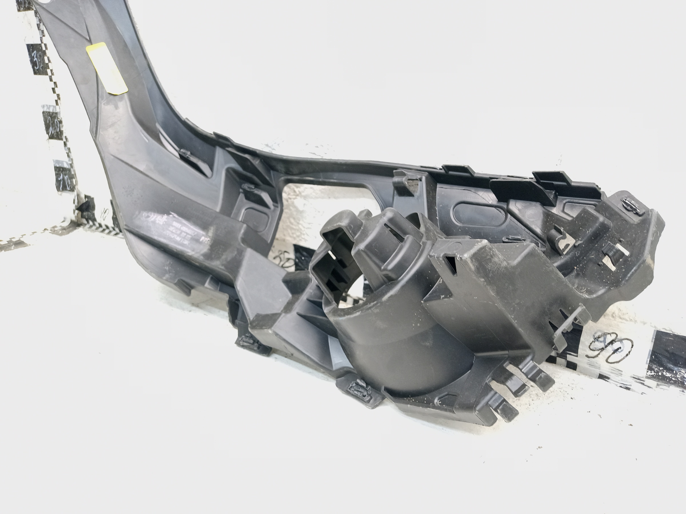 Кронштейн ПТФ передней левой BMW X5 F15 M-Paket