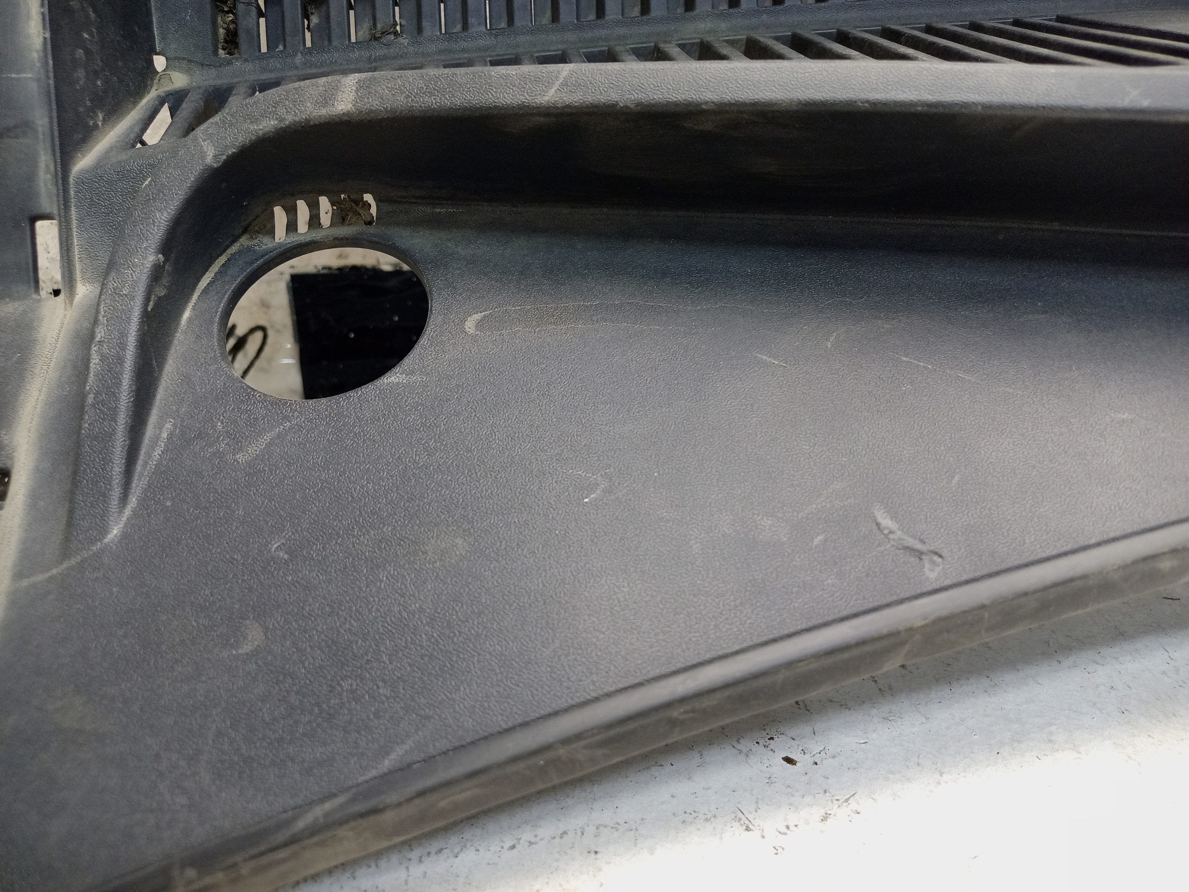 Жабо Geely Monjaro