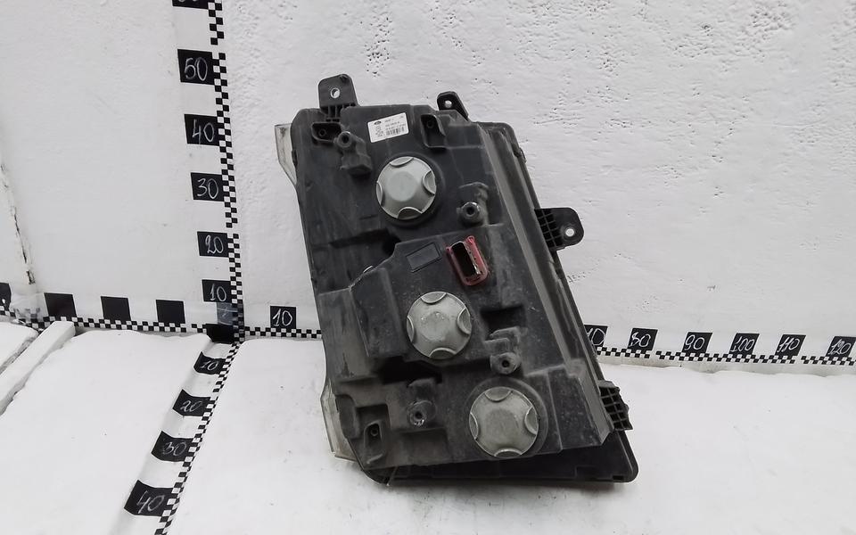 Фара передняя левая Ford F-Max галоген