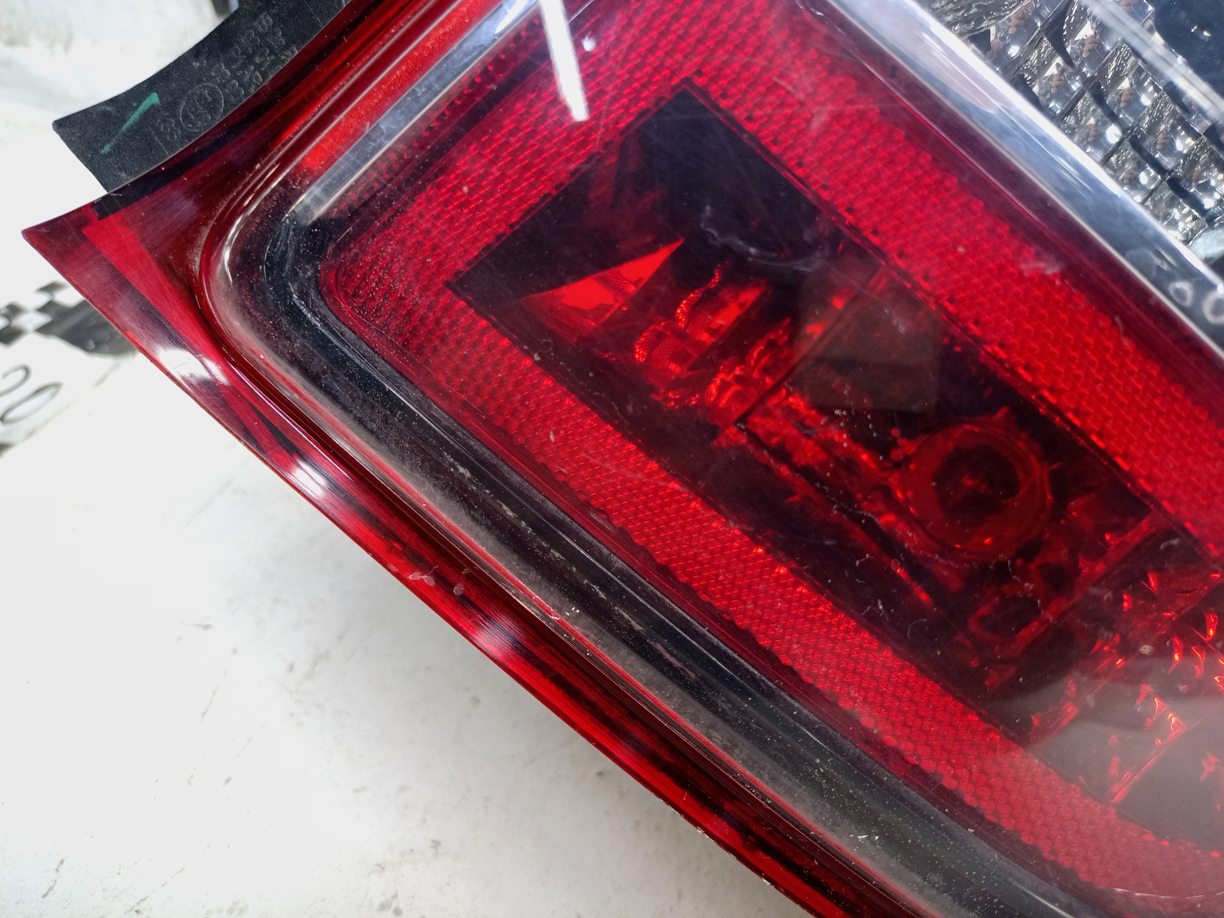 Фонарь задний правый Chevrolet Cobalt