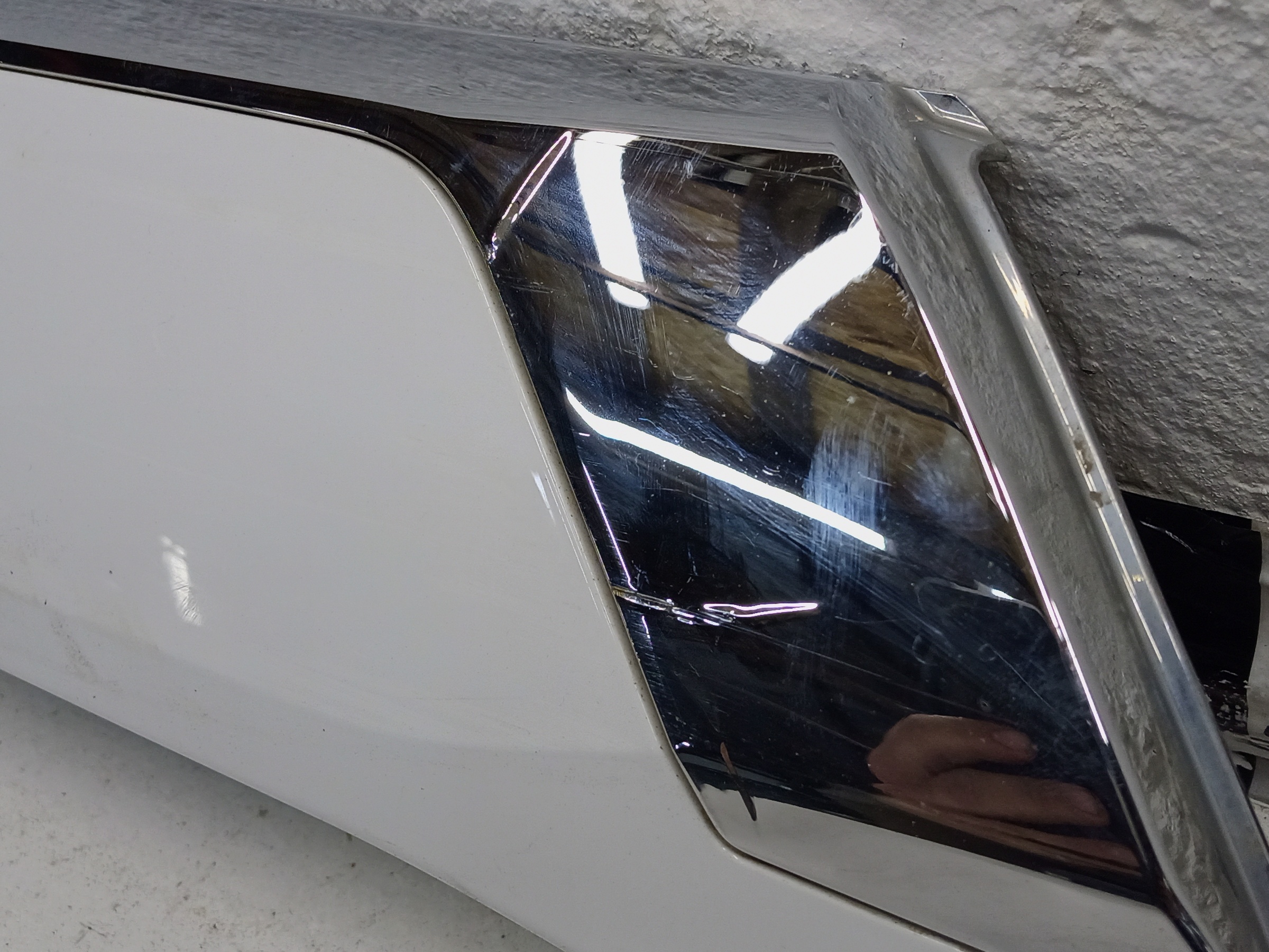 Накладка крышки багажника Mitsubishi Outlander 3 Restail 2