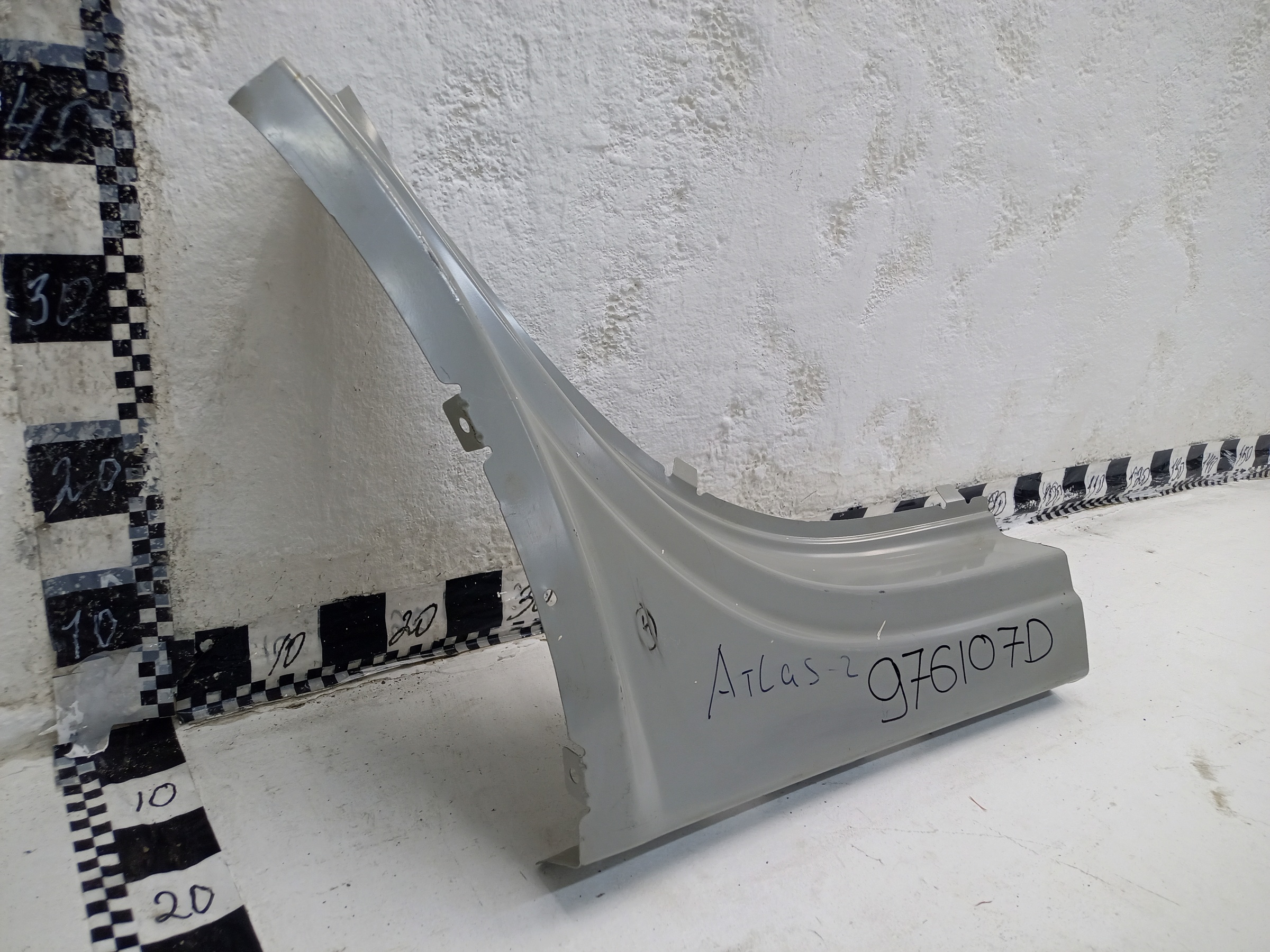 Крыло заднее правое Geely Atlas 2