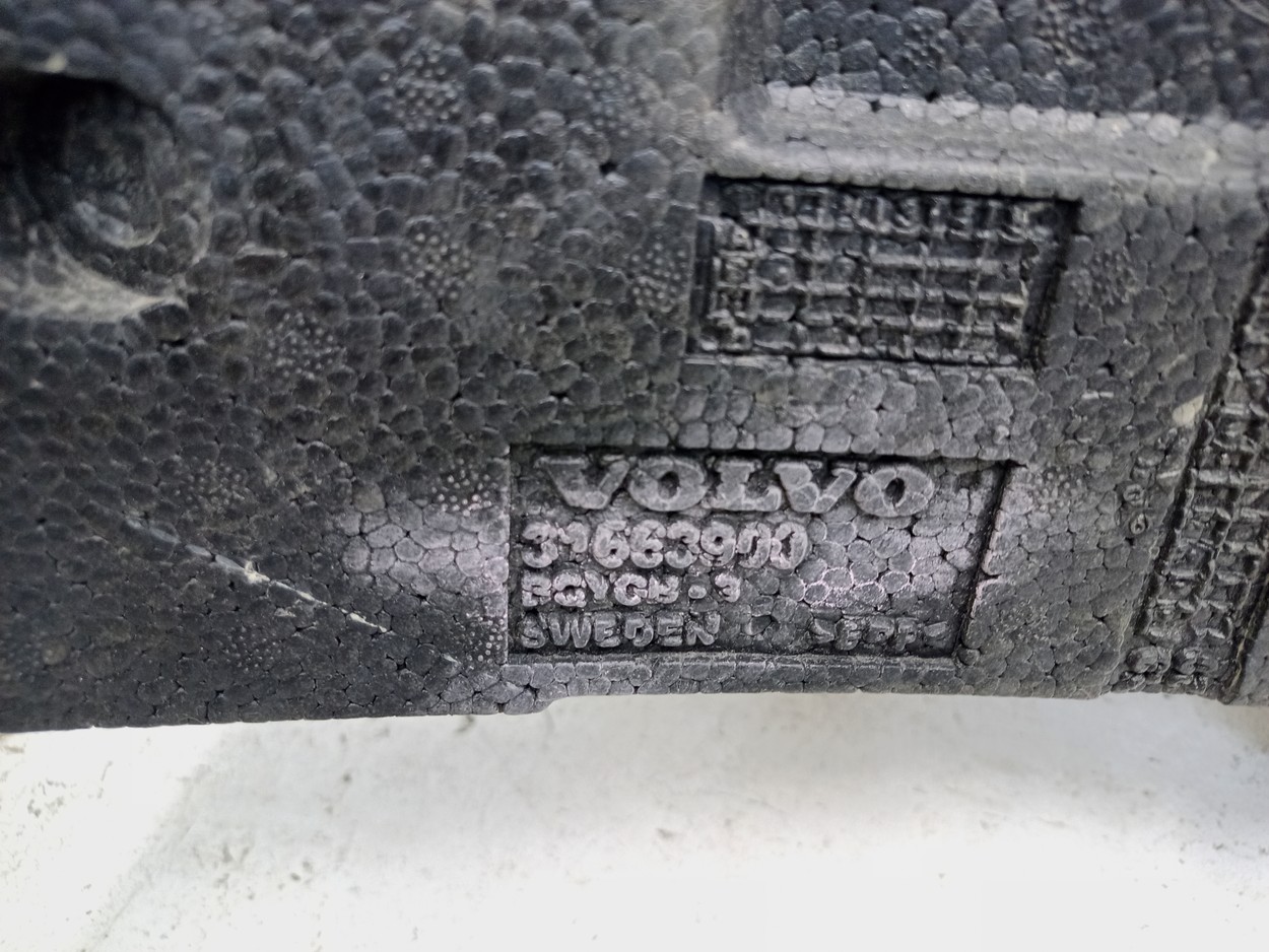 Абсорбер переднего бампера Volvo XC90 2