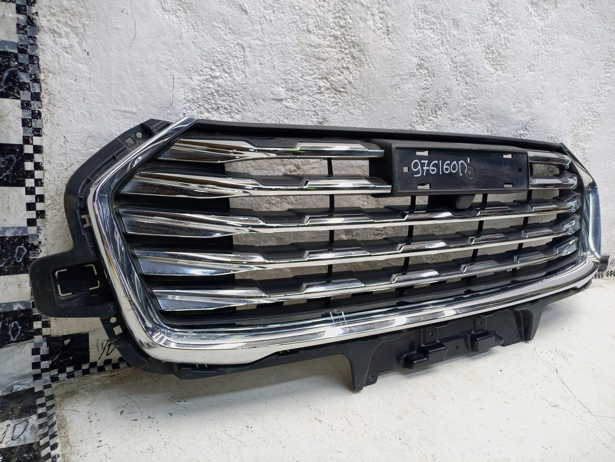 Решётка радиатора Haval Jolion без камеры