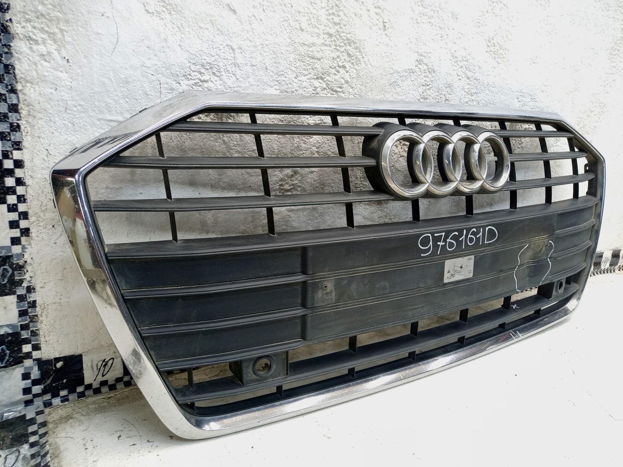 Решётка радиатора Audi A6 C8