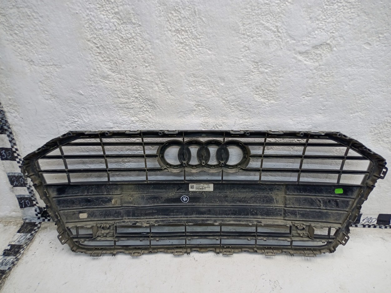 Решётка радиатора Audi A6 C8