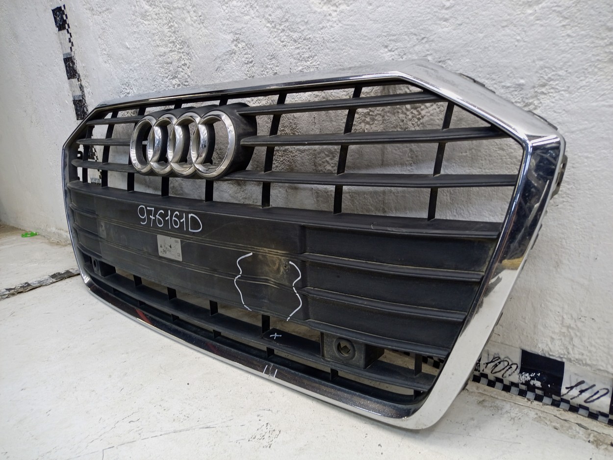Решётка радиатора Audi A6 C8