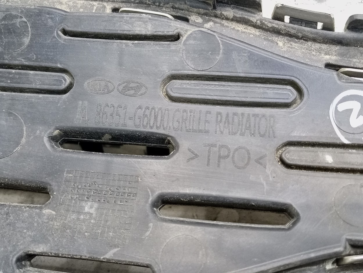 Решётка радиатора Kia Picanto 3