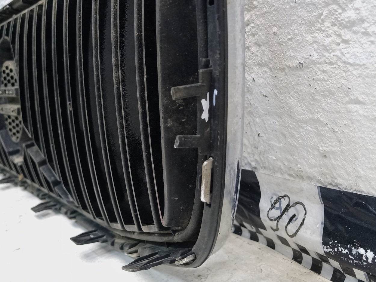 Решетка радиатора Volvo V90 Cross Country