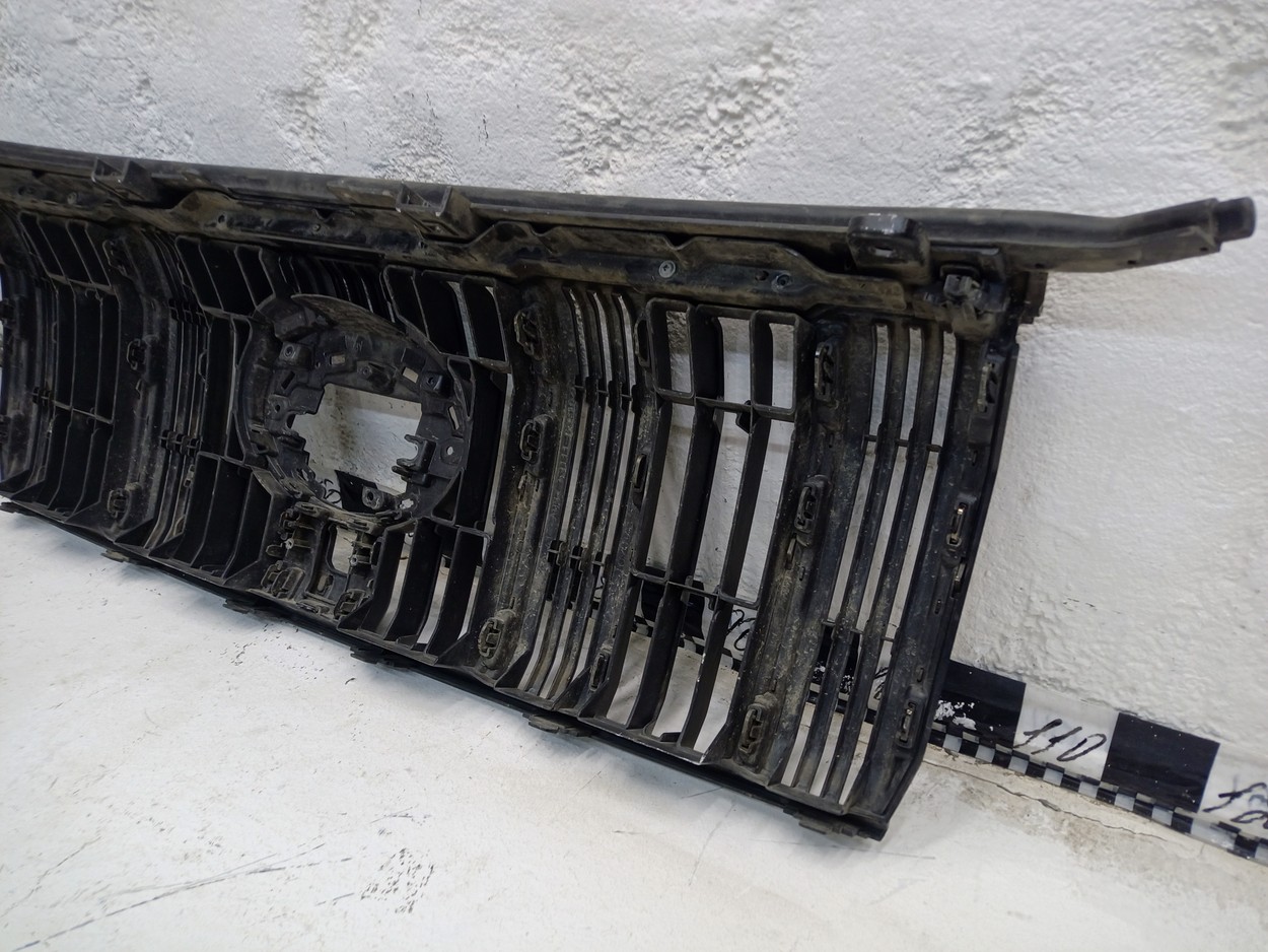 Решётка радиатора Toyota Land Cruiser Prado 150 Restail 3 Black Onyx