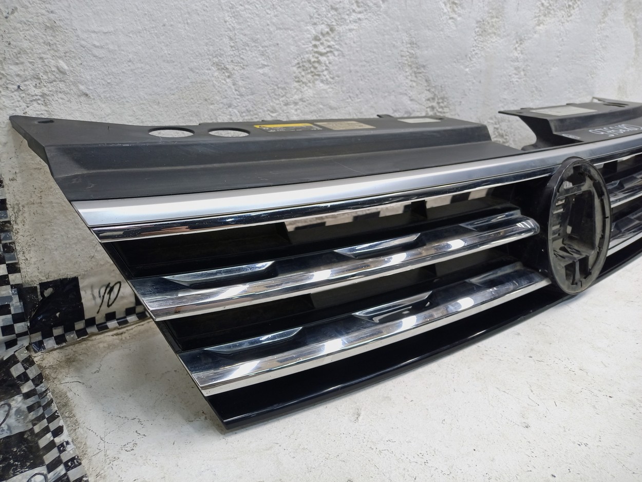 Решетка радиатора Volkswagen Tiguan 2