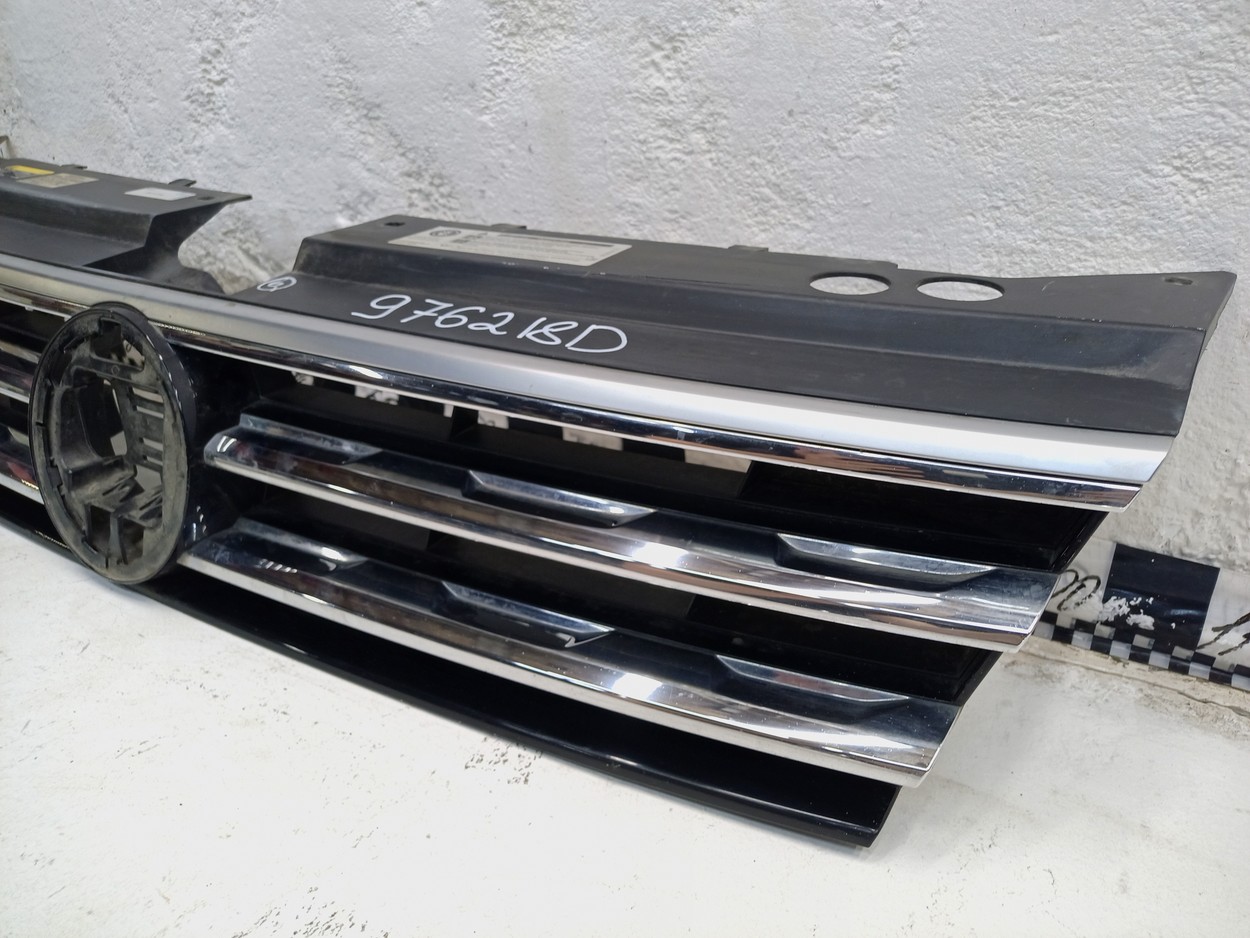 Решетка радиатора Volkswagen Tiguan 2