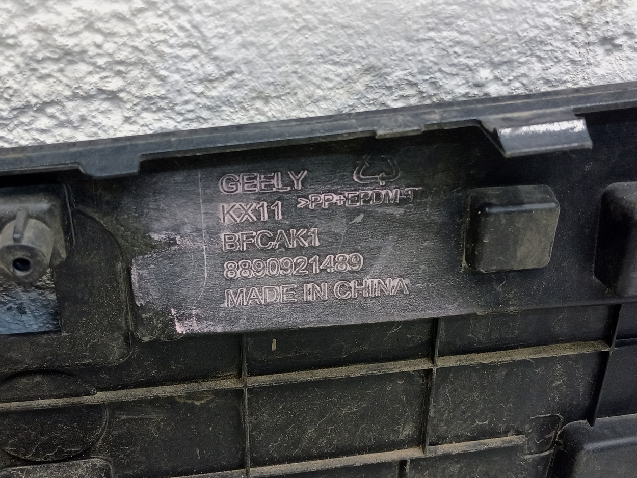 Бампер передний Geely Monjaro