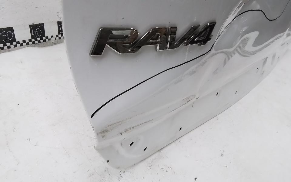 Крышка багажника Toyota RAV4 XA50