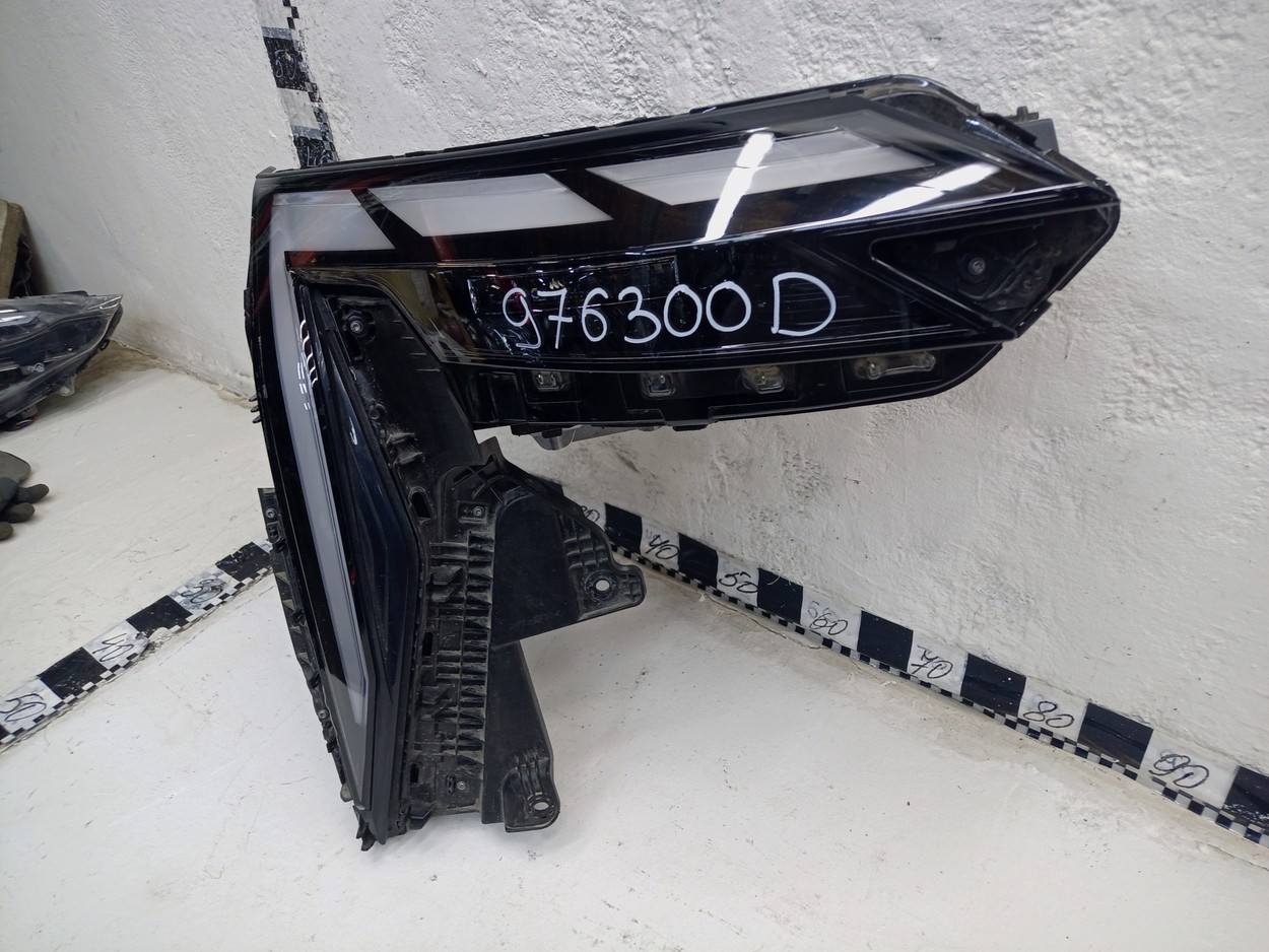 Фара передняя правая Geely Atlas 2 LED