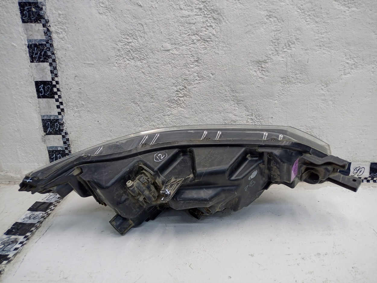 Фара передняя левая Nissan Qashqai 2 Restail LED