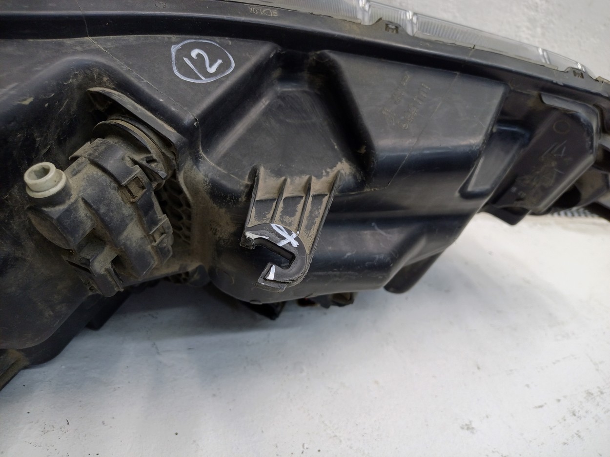 Фара передняя левая Nissan Qashqai 2 Restail LED