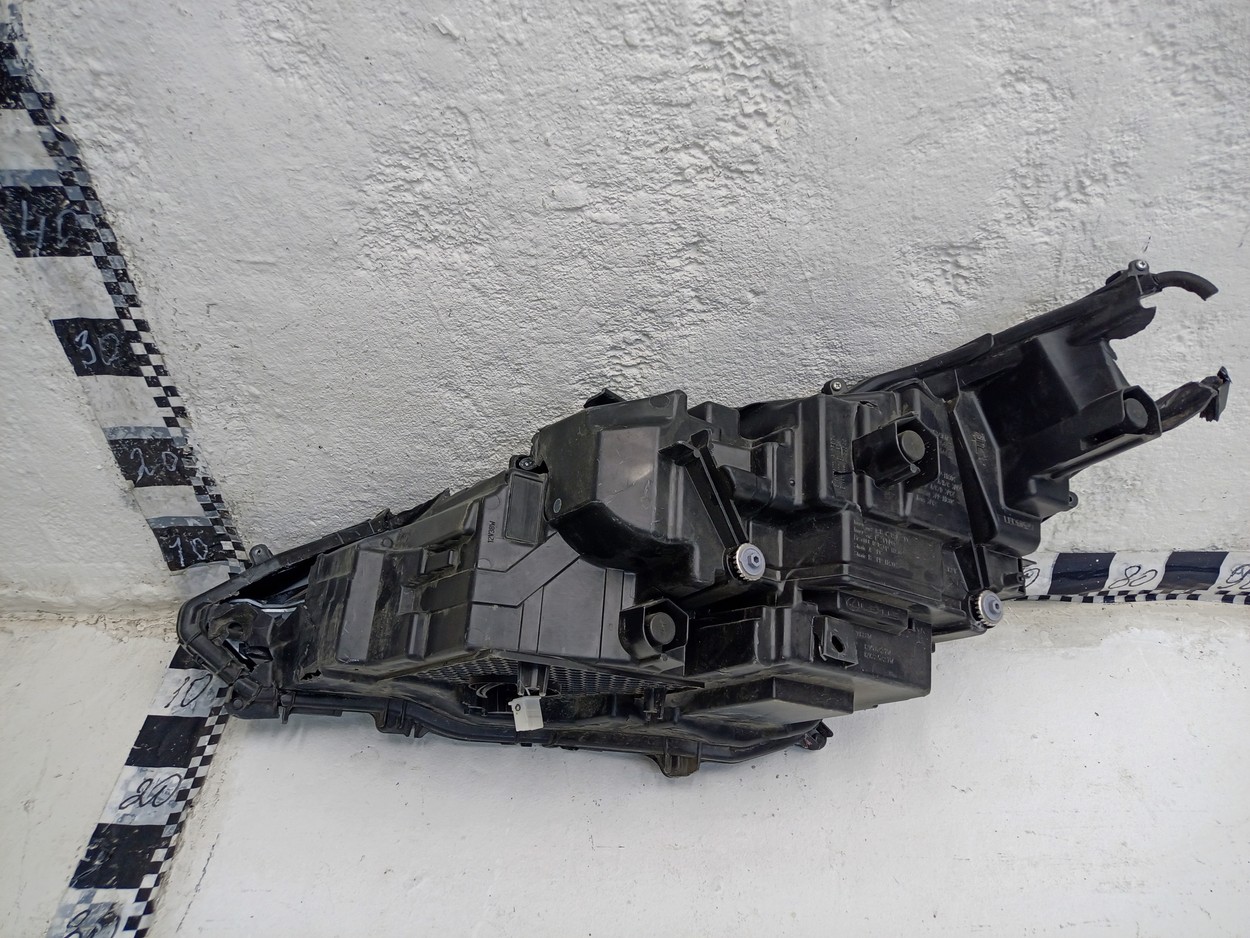 Фара передняя правая Lexus RX 4 Restail LED линза