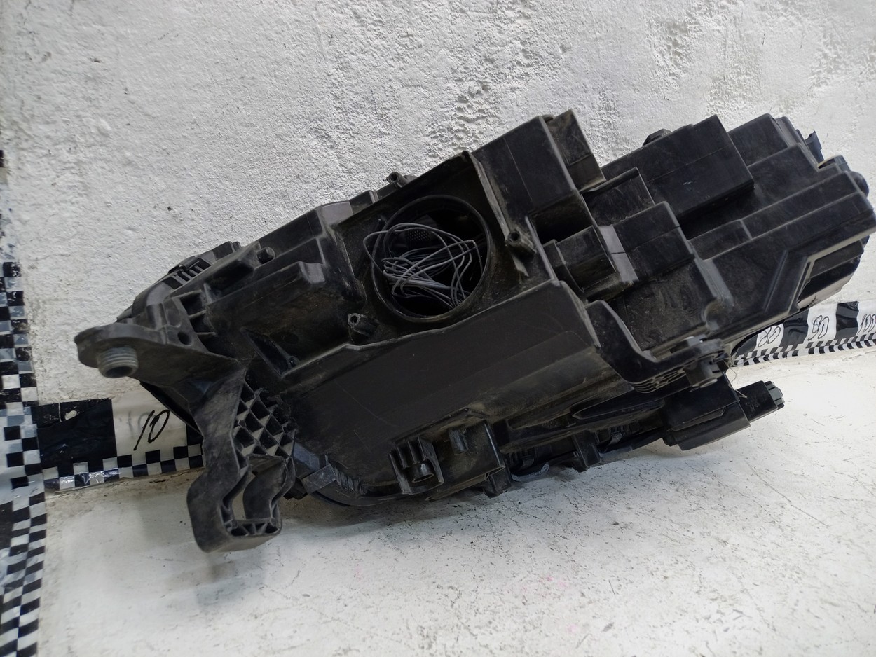 Фара передняя правая Volkswagen Polo 6 LED линза