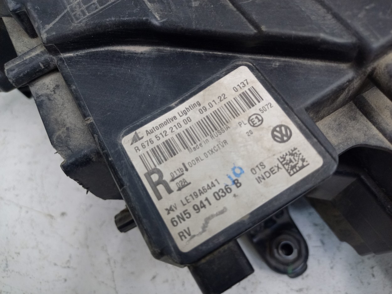 Фара передняя правая Volkswagen Polo 6 LED линза