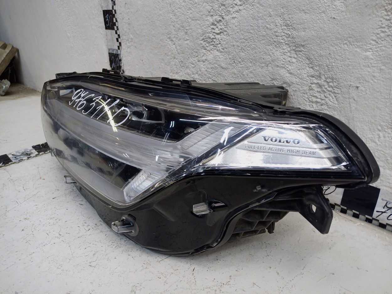 Фара передняя левая Volvo XC90 2 Full LED