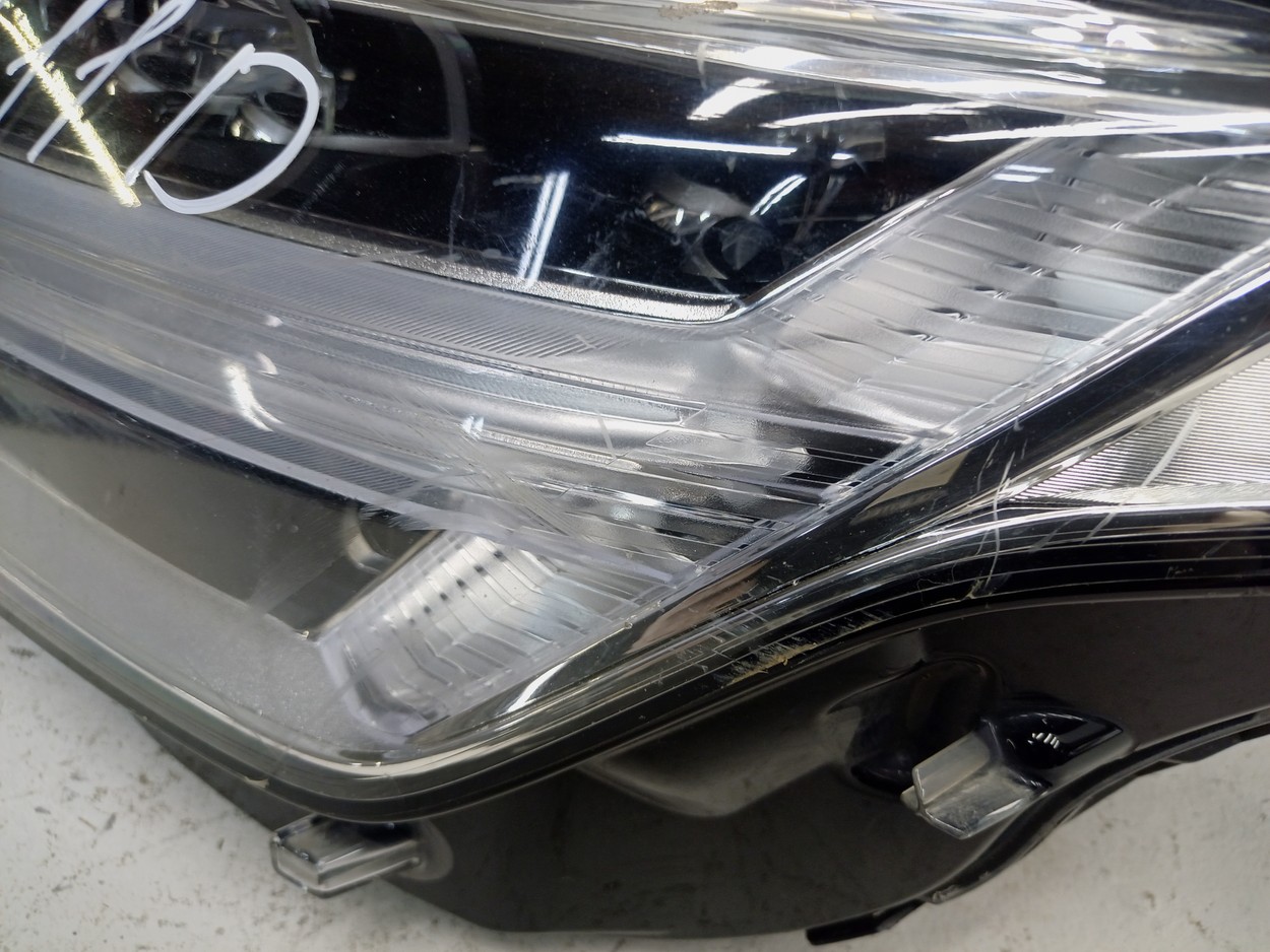 Фара передняя левая Volvo XC90 2 Full LED