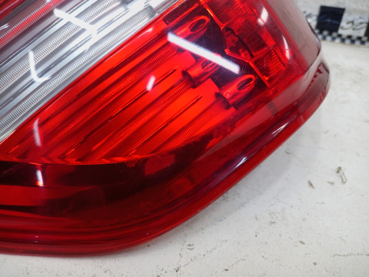 Фонарь задний левый Mercedes Benz M-Klasse W164 Restail