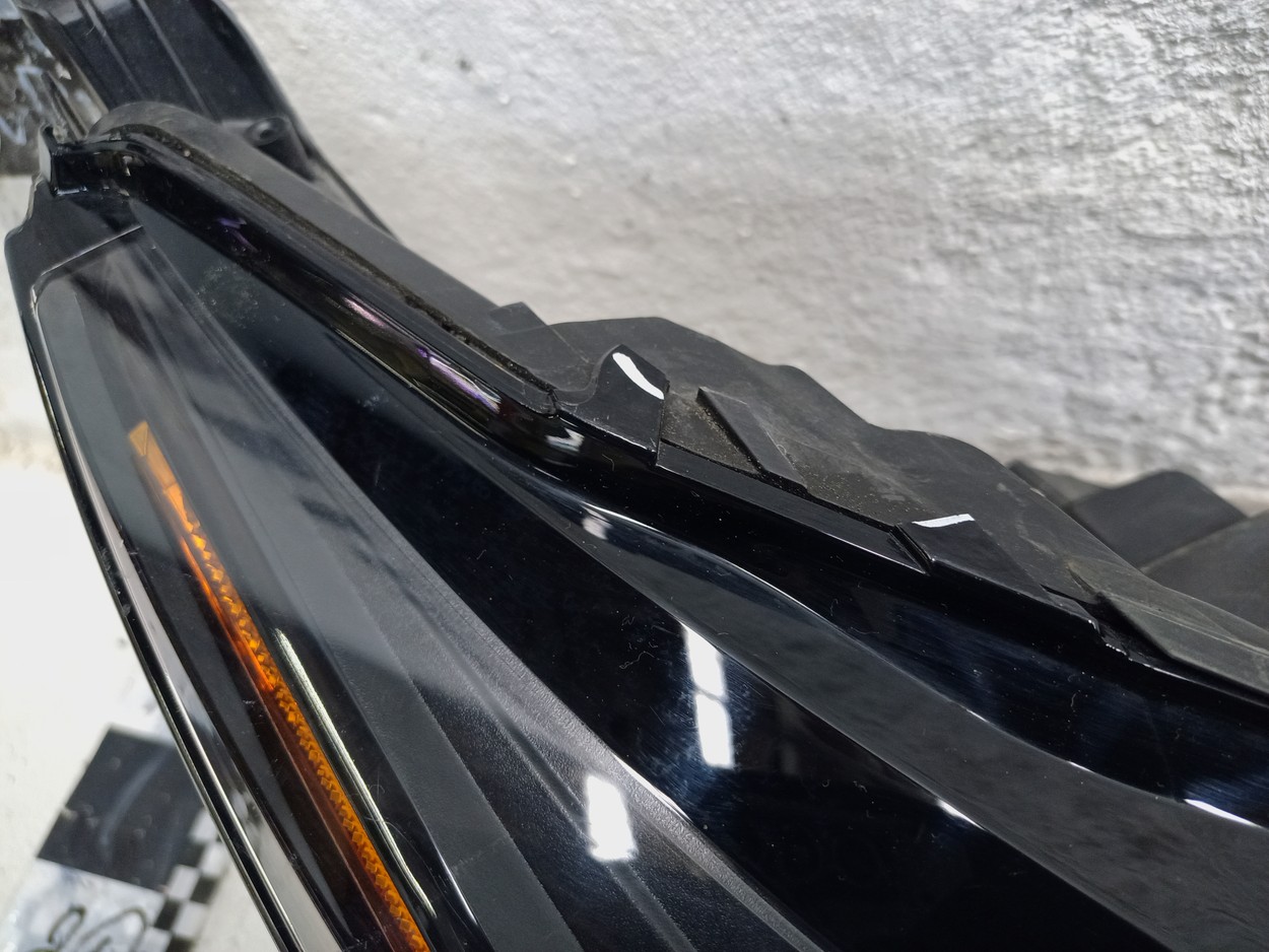 Фара передняя правая Lexus NX Restail LED