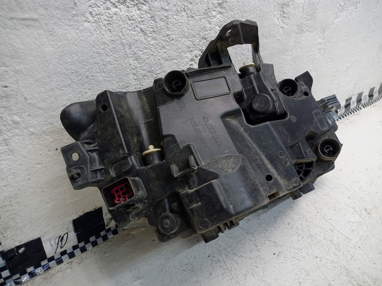 Фара передняя левая Volvo XC60 2 Restail LED