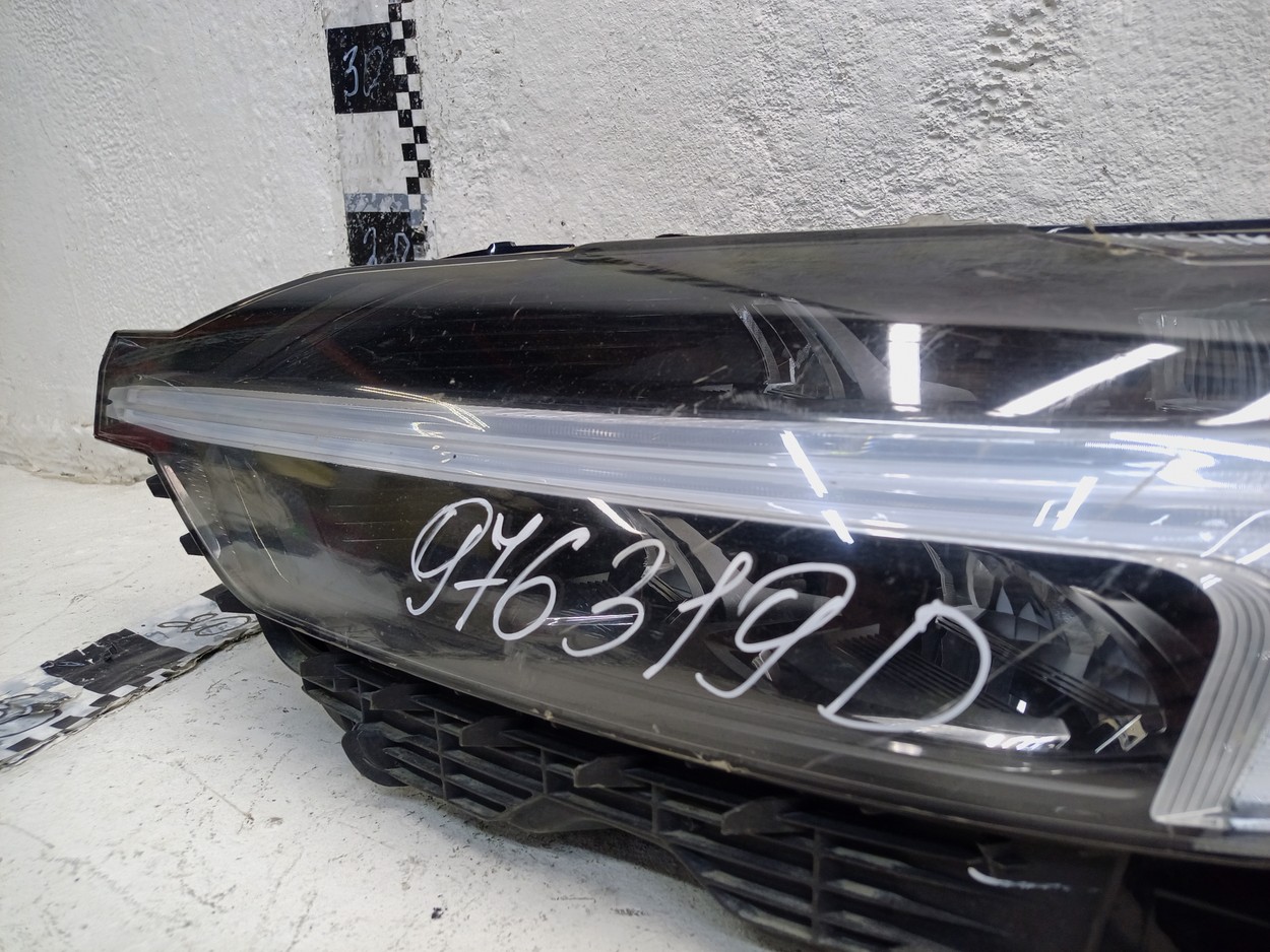 Фара передняя левая Volvo XC60 2 Restail LED