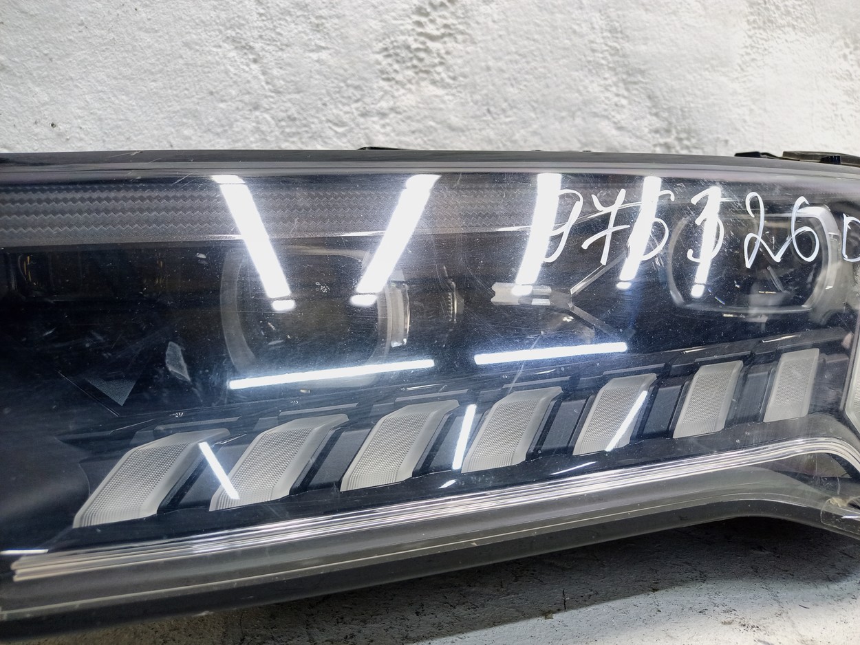 Фара передняя левая Audi Q7 2 Restail LED Laser